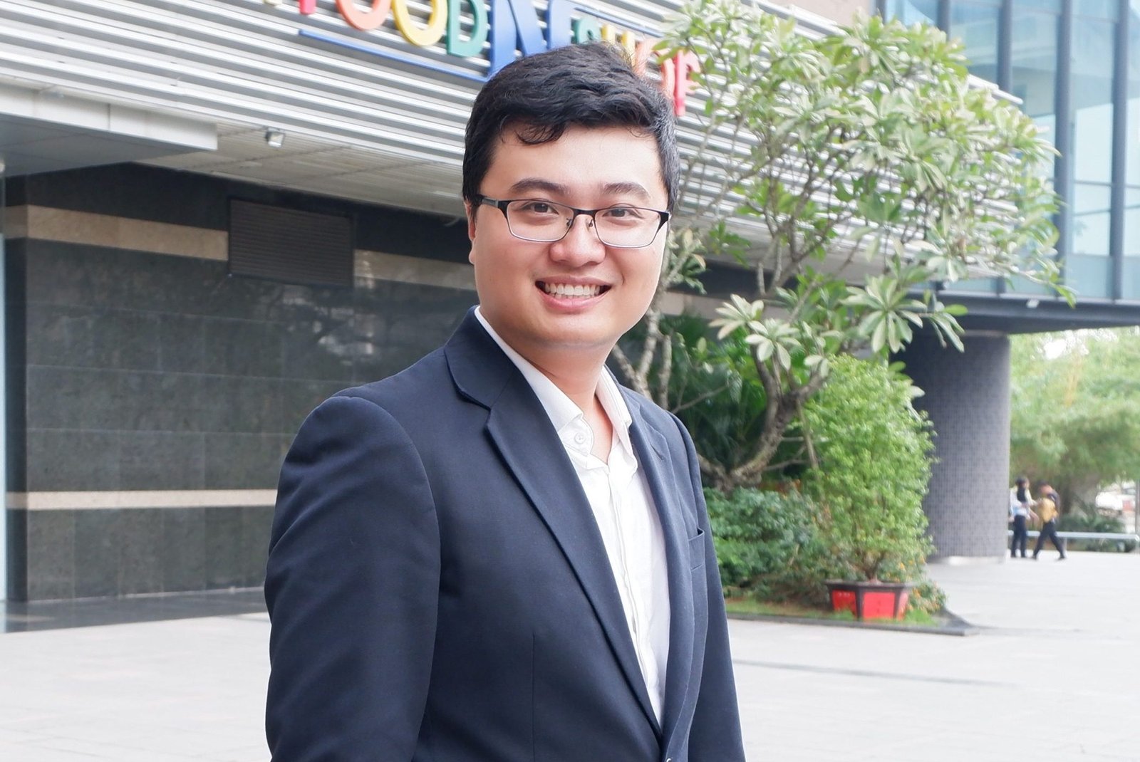 Thầy Trần Vũ (MA, BSc)